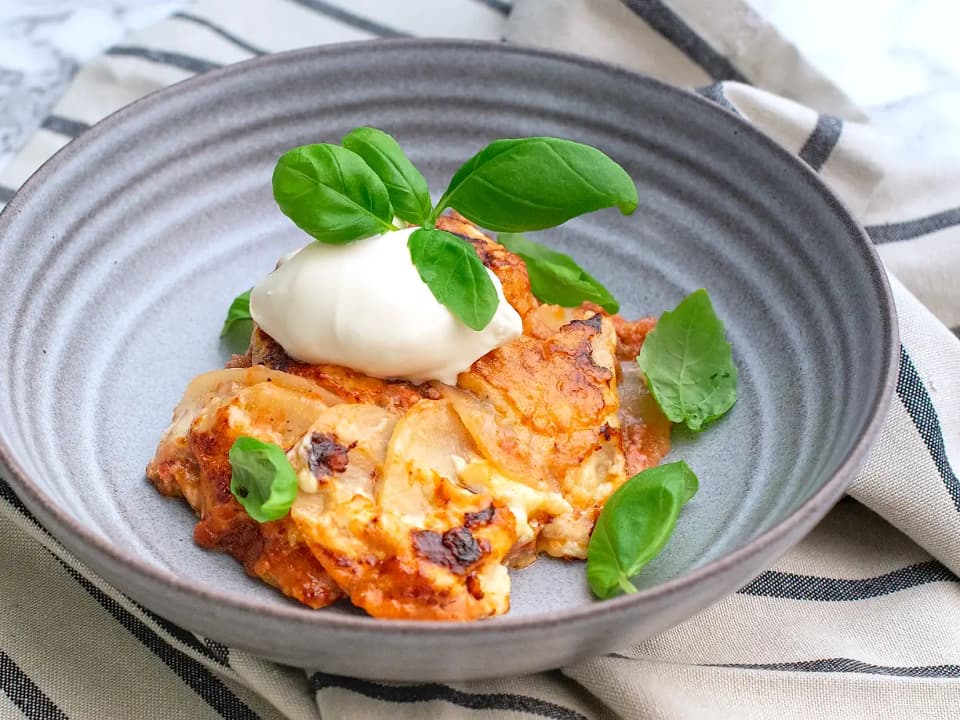 Köttfärsgratäng med potatis och vitt vin