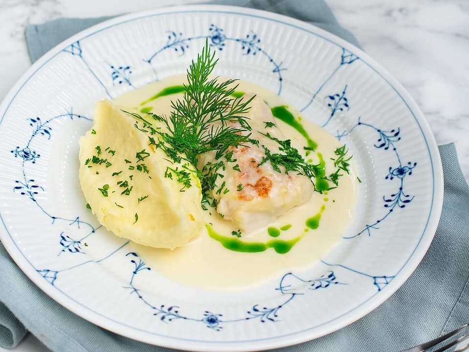 Ugnsbakad torsk i citron- och dillsås
