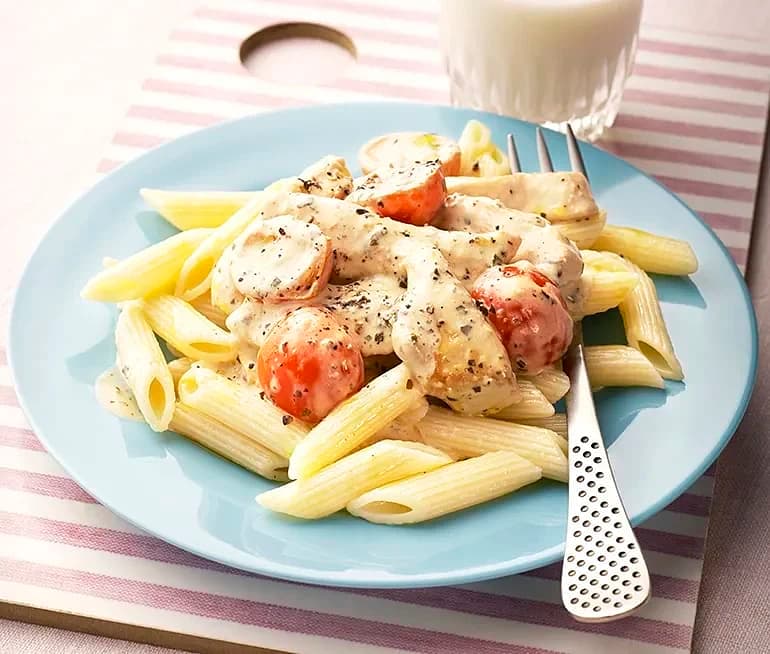 Krämig pasta med kyckling