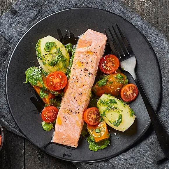 Ugnsbakad lax med salsa verde